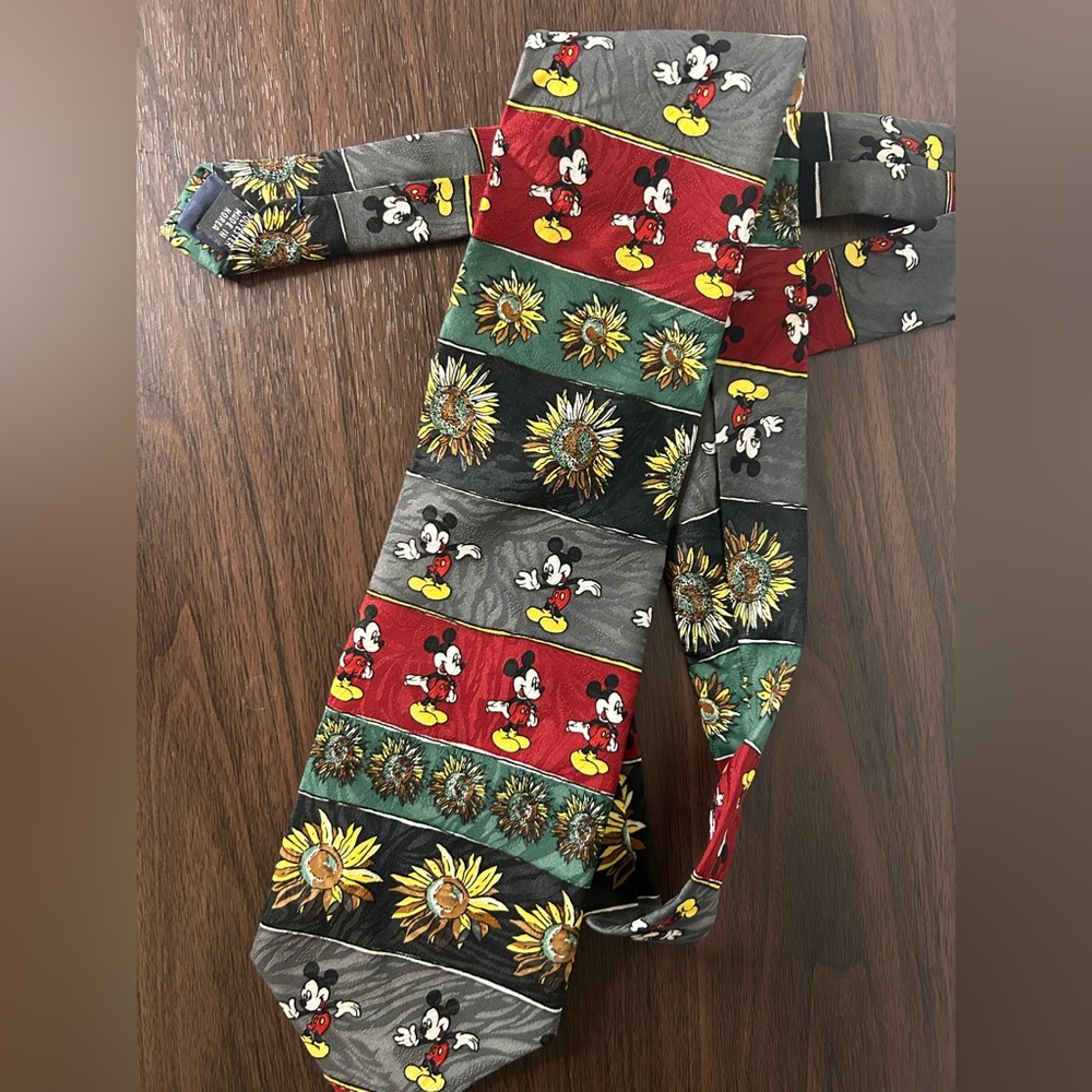 Disney Unlimited Mickey Sunflower Tie